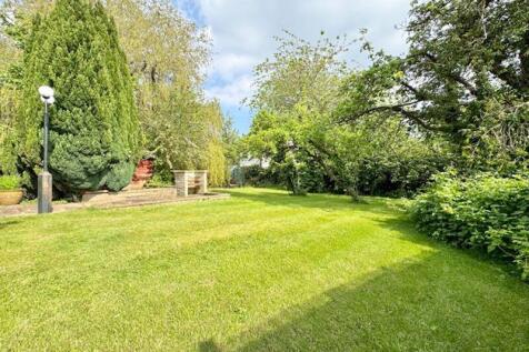 Rear garden view 3