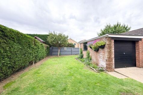 Rear garden view 3