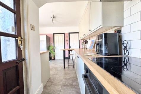 Kitchen breakfast view 6