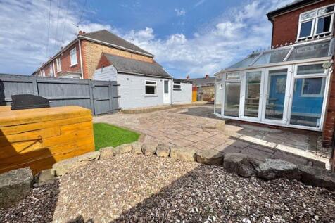 Rear garden view 4