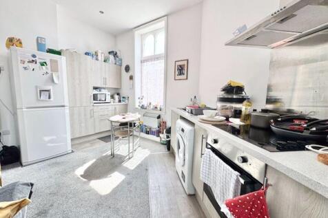 Kitchen dining area