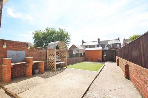 Rear garden view 2