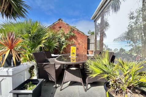 Outdoor dining area