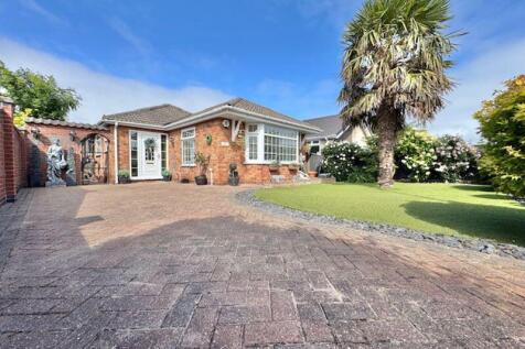Front driveway and garden