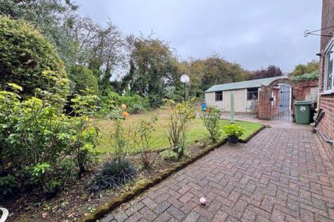 Rear garden view 4