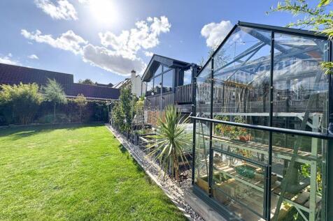 Rear garden view 