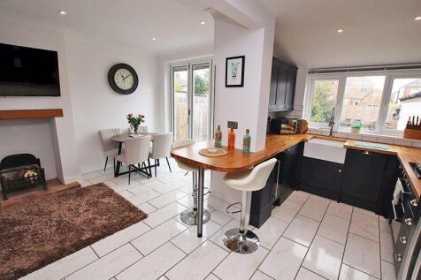 Dining sitting kitchen