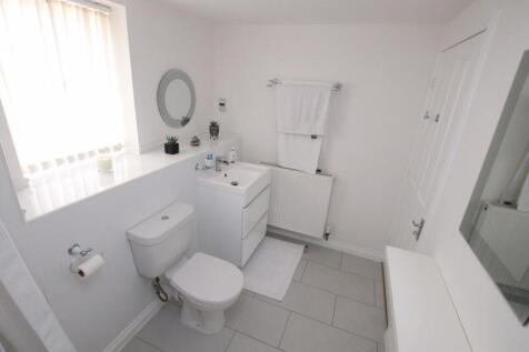 Bathroom Photo 2
