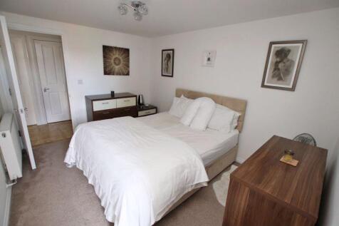Bed 1 photo 2