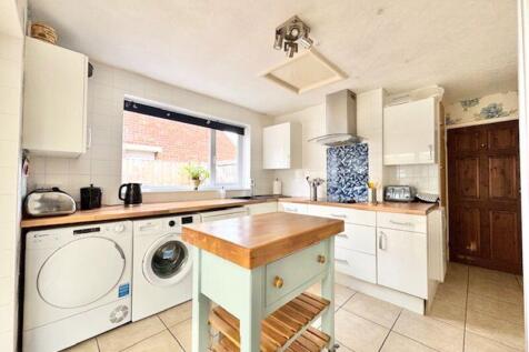 Kitchen breakfast view 2