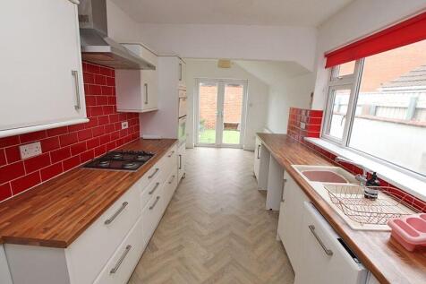 Kitchen dining photo 1