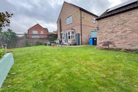 Rear garden view 2