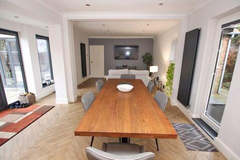 Living dining kitchen photo 2