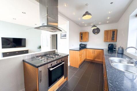 Kitchen view 3