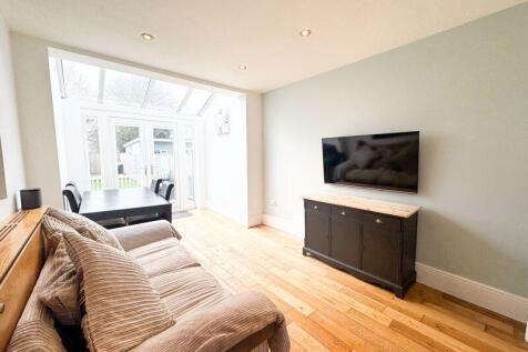 Sitting room-Diner 
