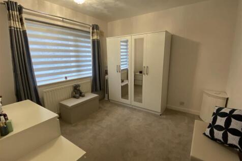 Double bedroom Two