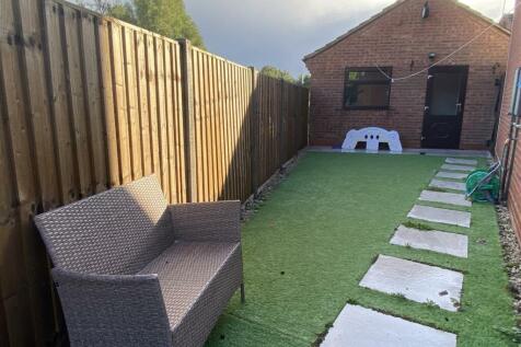Side rear garden