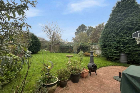 Rear Garden 3.png