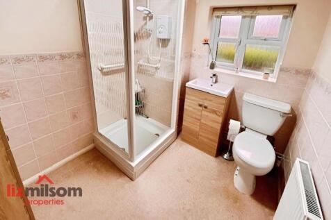 772df5a8-Shower 20Room.jpg