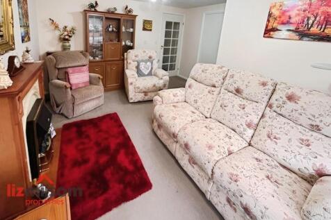 d2e2d6bc-Lounge.jpg