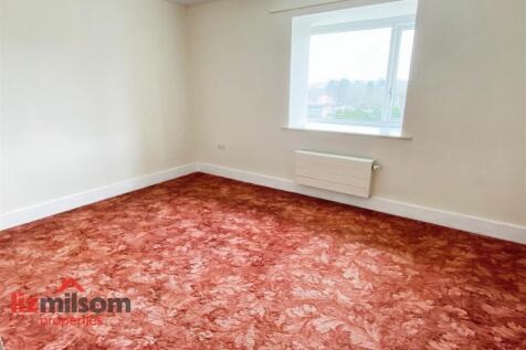 Double main bedroom