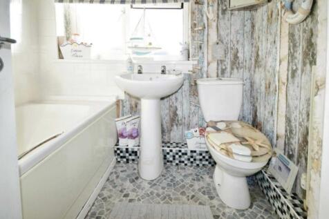 Seller Image Bathroom .jpeg