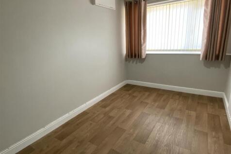 Separate bedroom/office