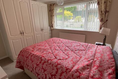 Double bedroom 2nd image