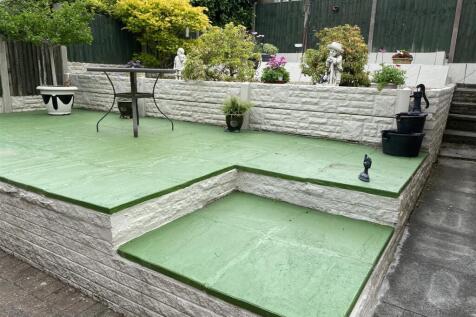Rear garden and patio area