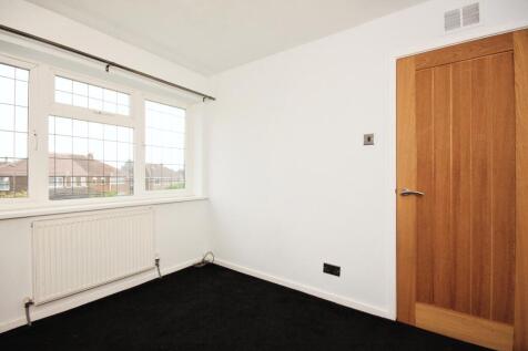 Bedroom 2 (2)