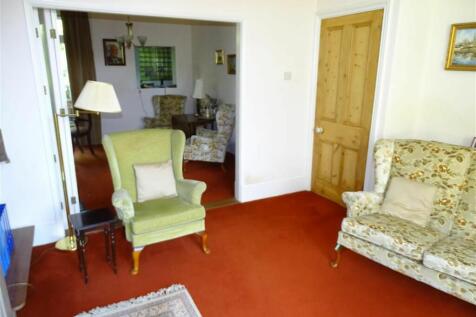 Lounge B