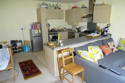 Lounge/Kitchen Area