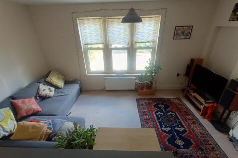 Lounge Area B