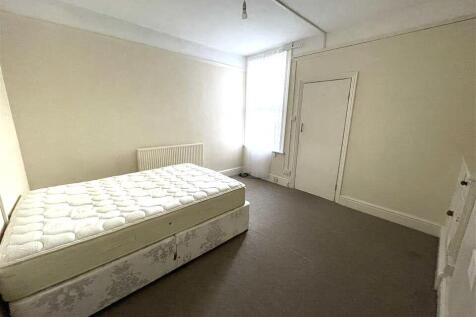 73B Lounge