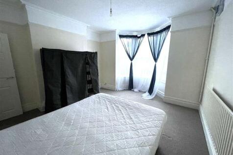 73B Bedroom