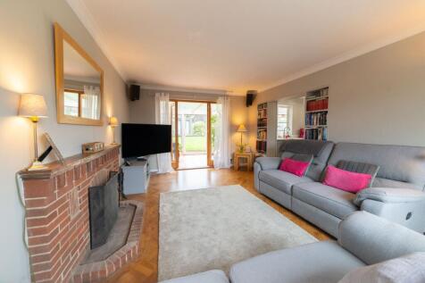 Lounge Front to Rear