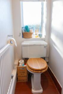 Cloakroom B