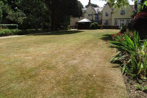 Rear Garden H