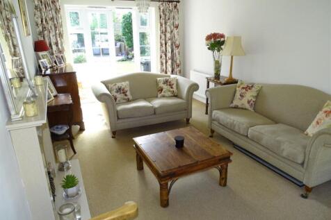 Lounge C