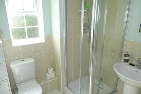 Ensuite to Master Bedroom