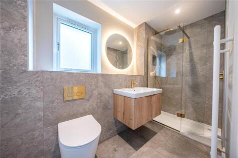 Master En-Suite
