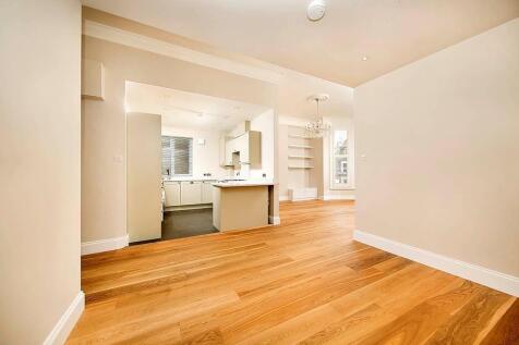 Dining/Kitchen View
