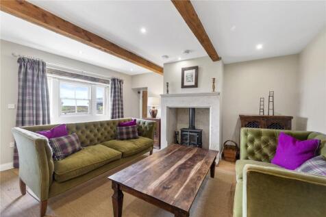 Cottage Lounge
