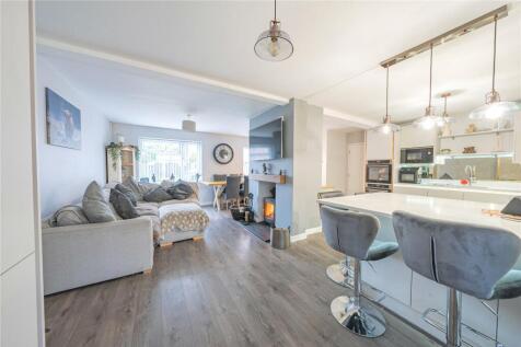 Living / Kitchen