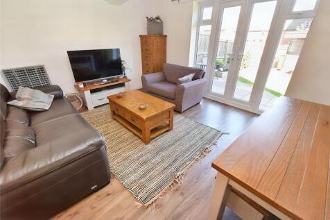 Sitting/Dining Room
