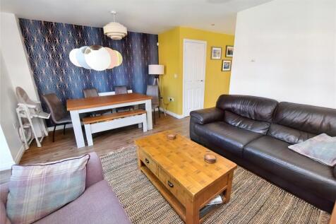 Sitting/Dining Room