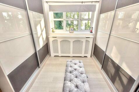 Bedroom 4/Dressing