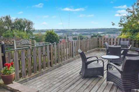 Front Sun Deck