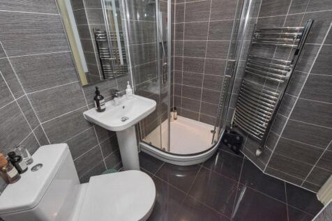 Gf Shower Room
