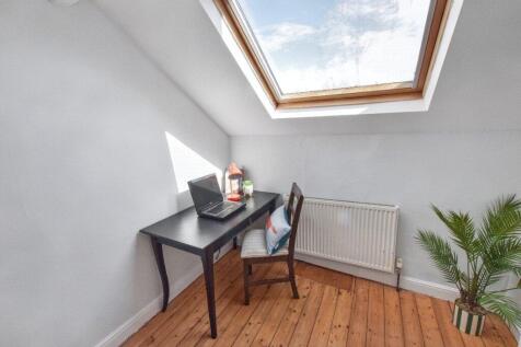Bedroom/Study